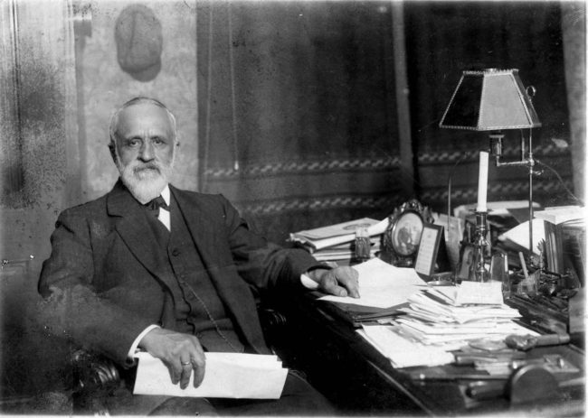 P.W.A. Cort. van der Linden Min. Pres. en Min. v. Binnenl. Zaken 1913