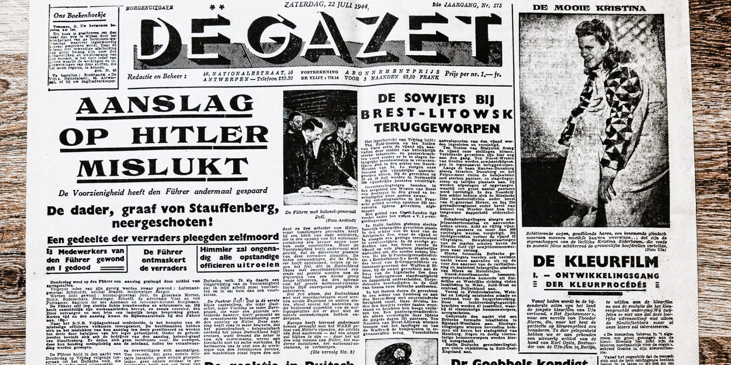 Voorpagina__De_Gazet__22_Juli_1944_met_hoofdnieuws__Aanslag_op_Hitler_mislukt_